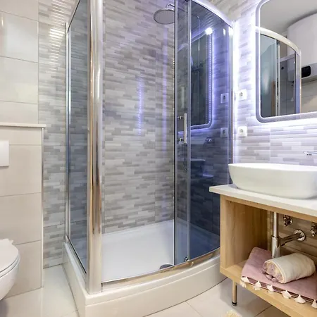 Luxury Aria * トロギール